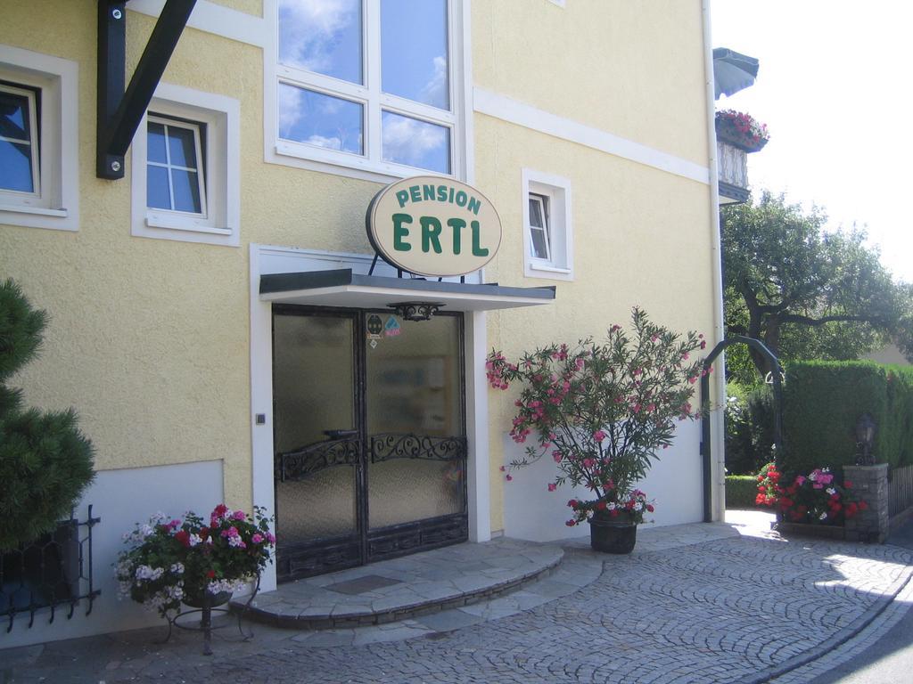 Pension & Apartments Ertl Seeboden Exterior photo
