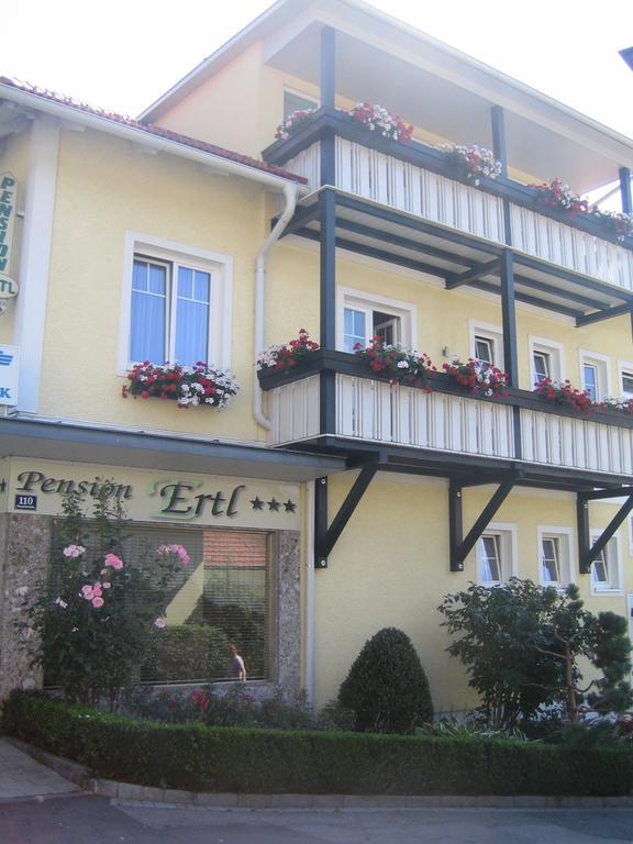 Pension & Apartments Ertl Seeboden Exterior photo