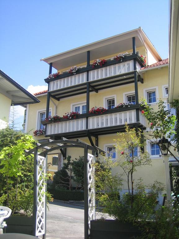 Pension & Apartments Ertl Seeboden Exterior photo